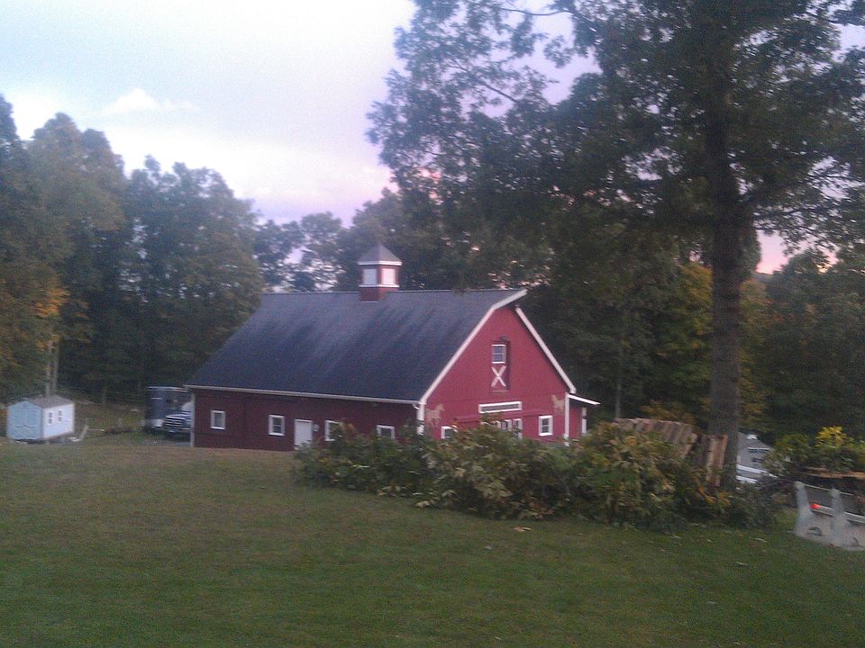 4 Horse Stall BArn