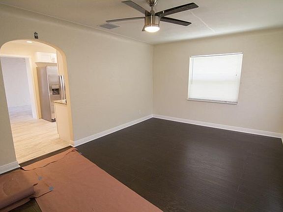 2nd image of 2040 30th St S
