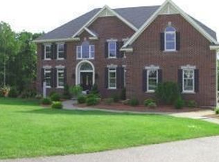 11 Champagne Ter, Bedford, NH 03110