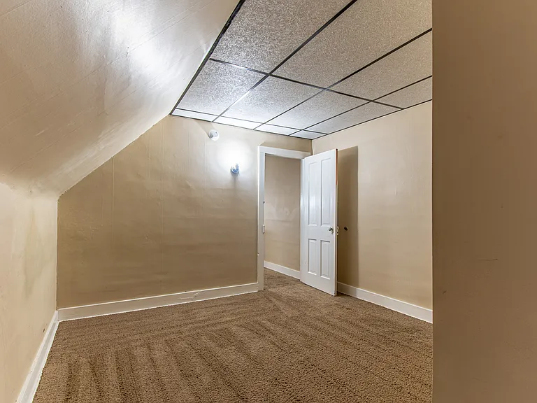 1027 Woodlawn St #1027 — Photo 21