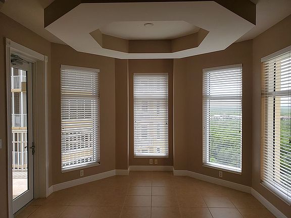 4th image of 6061 Silver King Blvd Unit 606