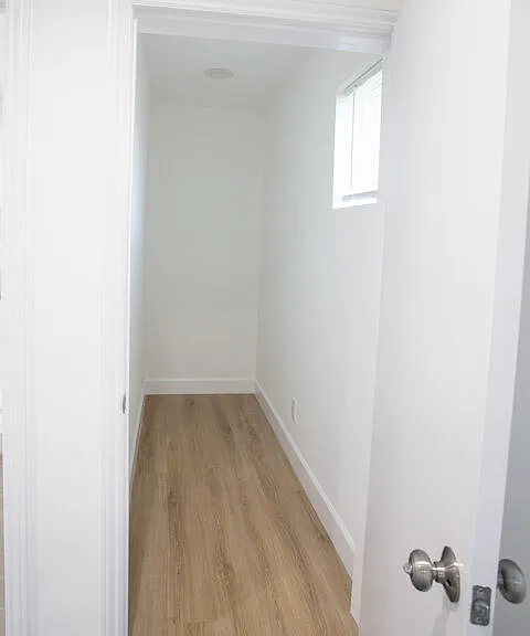 11674 La Grange Ave — Photo 18