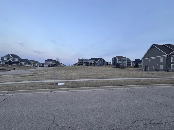 920 Carnoustie Way, Oregon, WI 53575