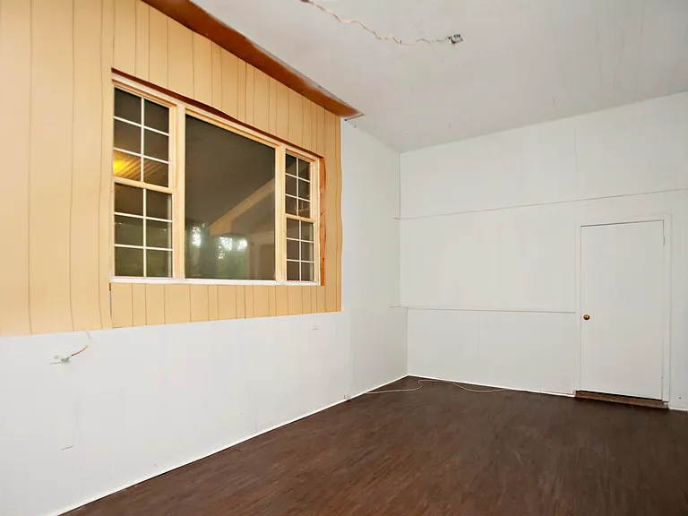 401 Valley View Dr — Photo 22