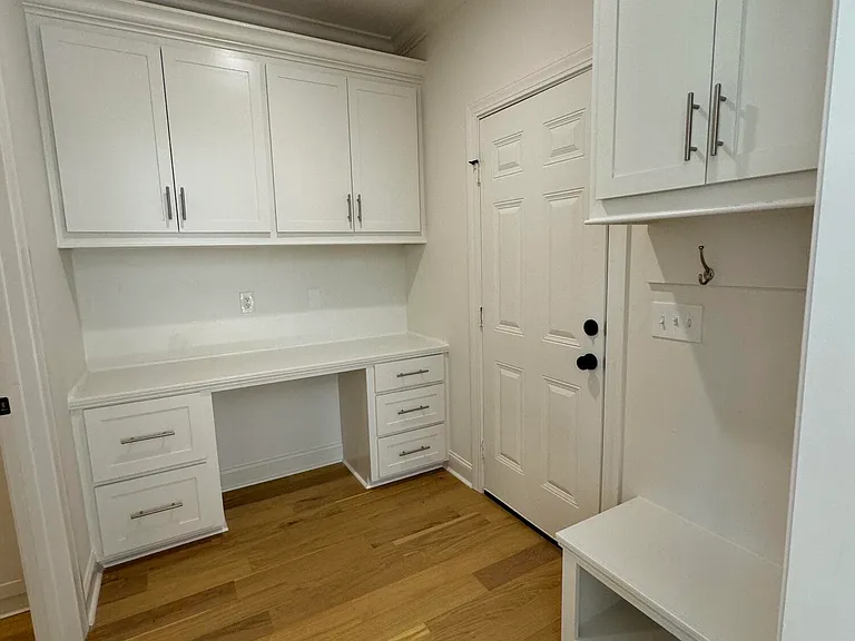 412 Butternut Dr — Photo 5