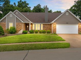 7033 Chalkstone Rd, Saint Louis, MO 63129