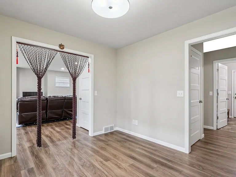 1835 Summerfield Way — Photo 21