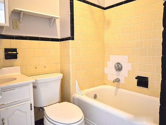5th image of 9 Sewall Ave APT 207S