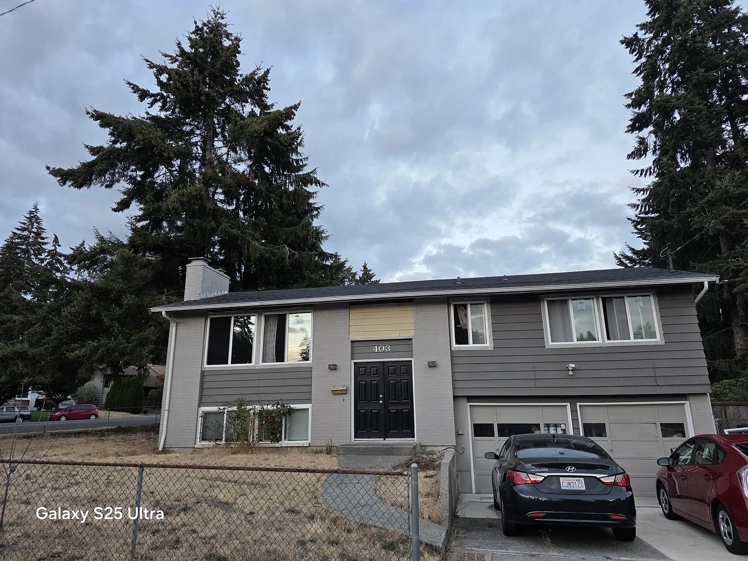 5 bed, 1900 sqft, $1,000 — Photo 1