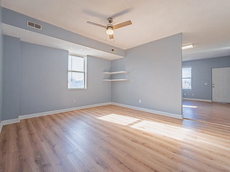 237 Benton St #201 — Photo 5