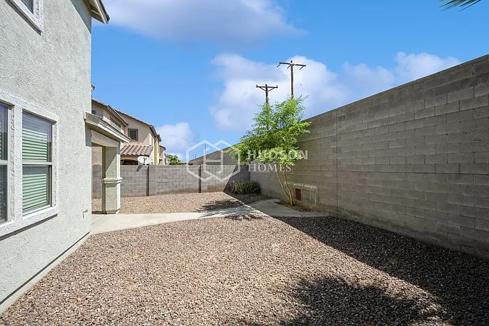 1407 N 79th Ln — Photo 26