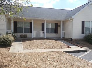 51 Hayfield Ln, Greer, SC 29650