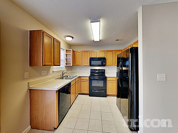 4th image of 8600 Warwick Crest Ln