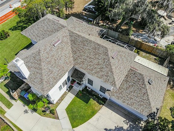 5th image of 812 Lake Elbert Dr SE