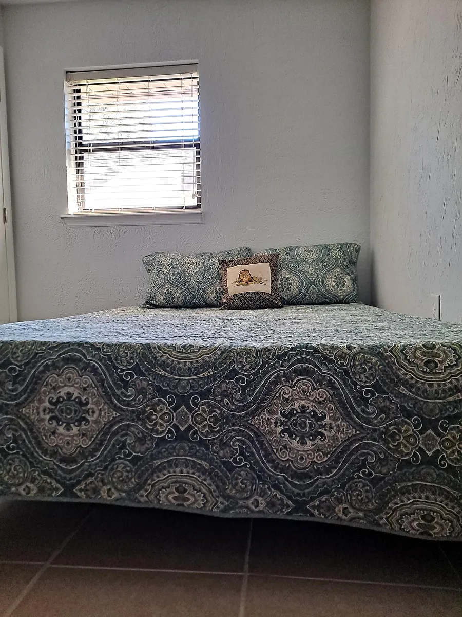 Full Sized Bed 2 - Buttermilk Ln