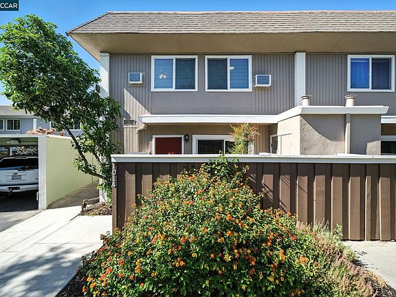 3rd image of 1014 Bancroft Rd