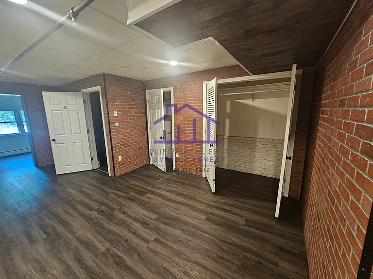 Sunshine Apartments — Photo 19