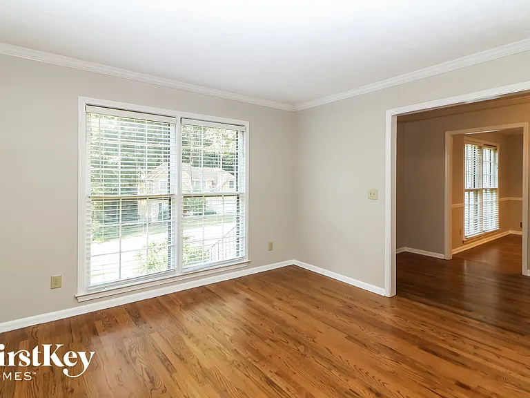 205 Timber Oak Cv — Photo 10