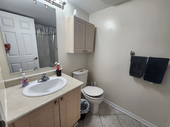 5th image of 310 Central Park Dr #2L