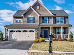 2055 Eagle Ridge Dr, Valencia, PA 16059