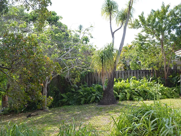 5800 SW 33rd Ave — Photo 32