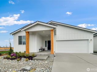 102 Foggy Valley Dr, Sequim, WA 98382