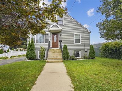 38 6th St, Bristol, CT, 06010