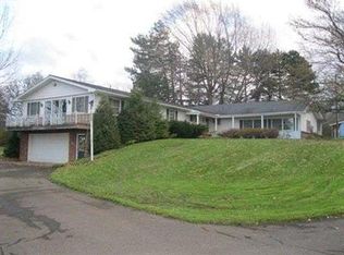 1293 S Hill Rd, Erie, PA 16509
