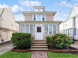 70 Holland Ave, Floral Park, NY 11001