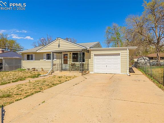 2nd image of 512 Cottonwood Dr