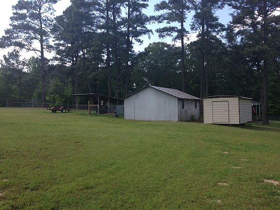 Shop & storage building