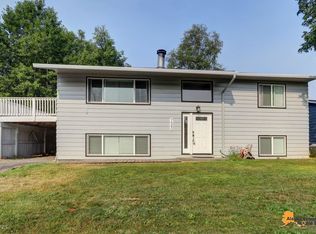 7540 Rovenna St, Anchorage, AK 99518