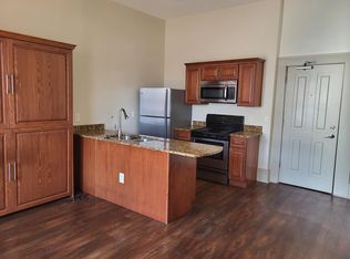725 Washington St #4, Columbus, IN 47201