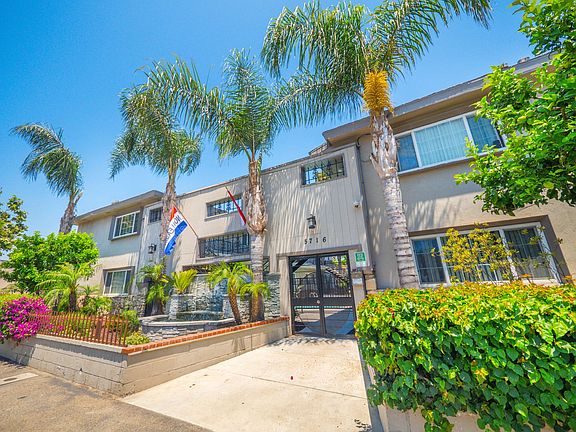 5th image of 5716 Tujunga Ave #111-09