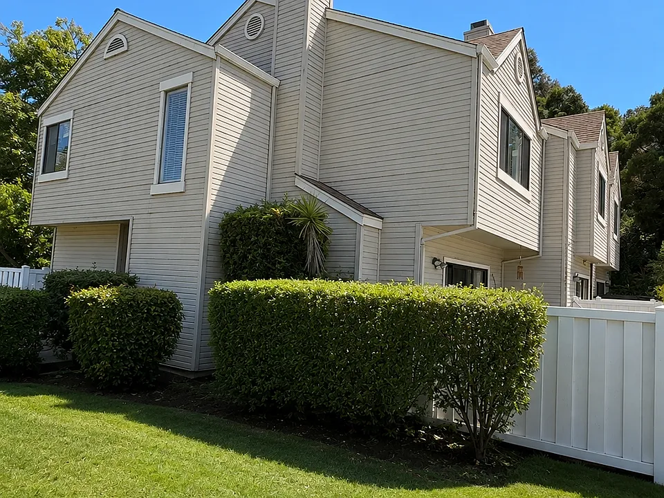 3731 Northridge Dr
