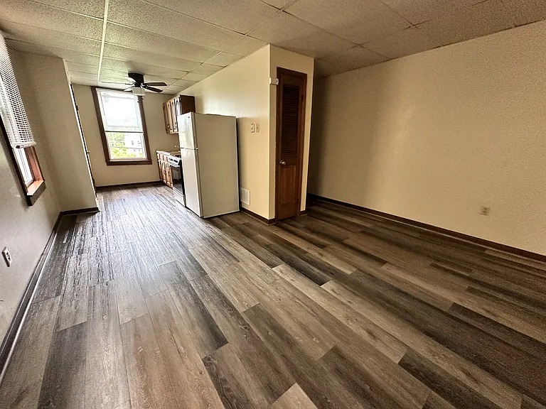 525 Larimer Ave #18 — Photo 4