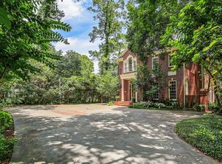 11560 Raintree Cir, Houston, TX 77024