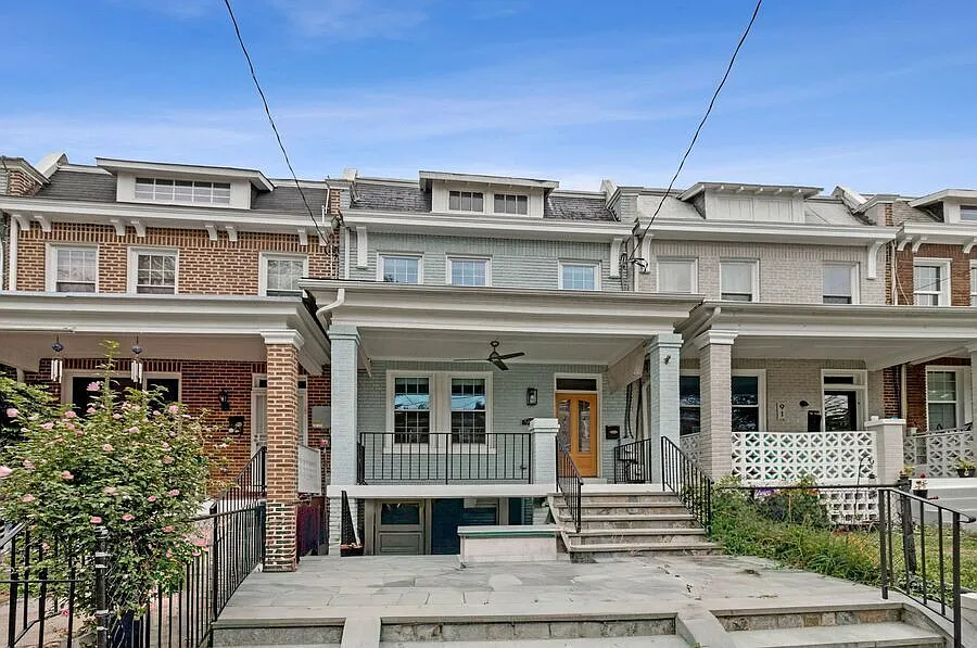 919 Decatur St NW