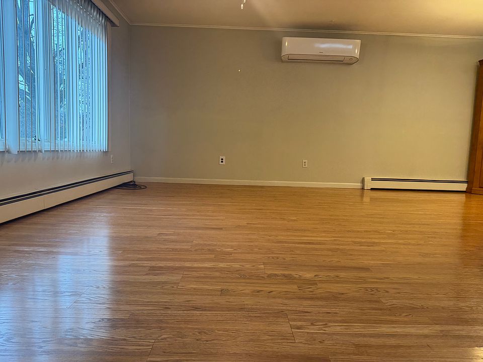 1st image of 141 Eastwood Ave #1