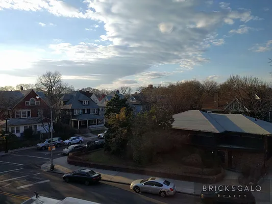 Rented by BRICK & GALO REALTY CORP | media 26