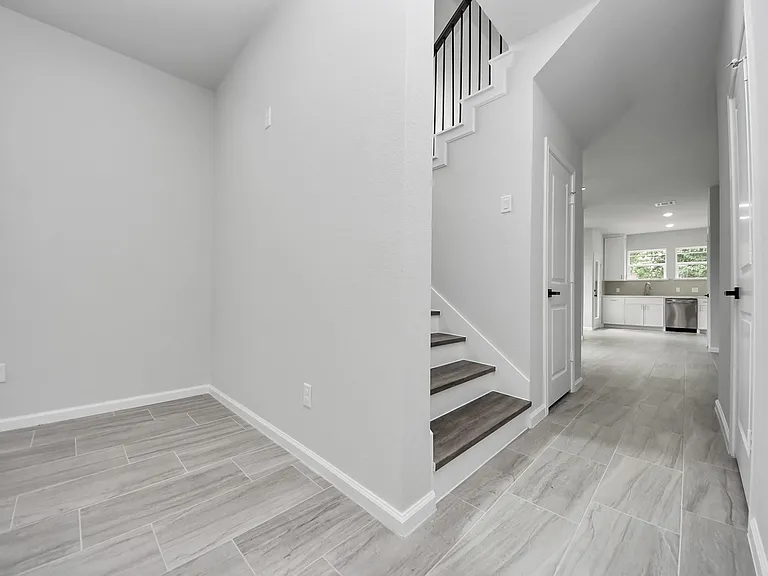 303 S Utah St — Photo 21