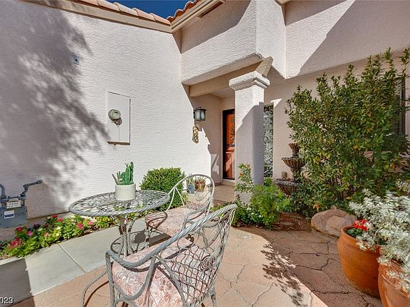 4th image of 246 Borrego Dr