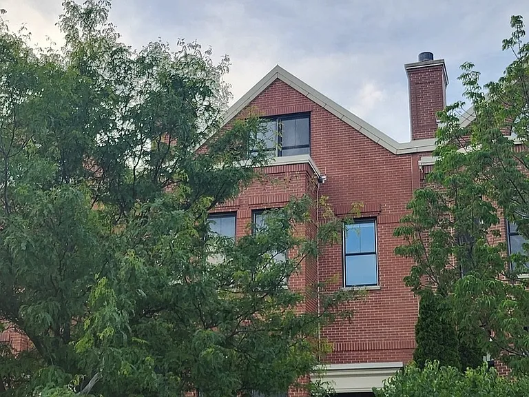 1897 Admiral Ct #0 — Photo 1
