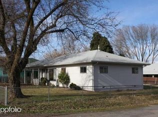 1202 W 2nd St, Medford, OR 97501