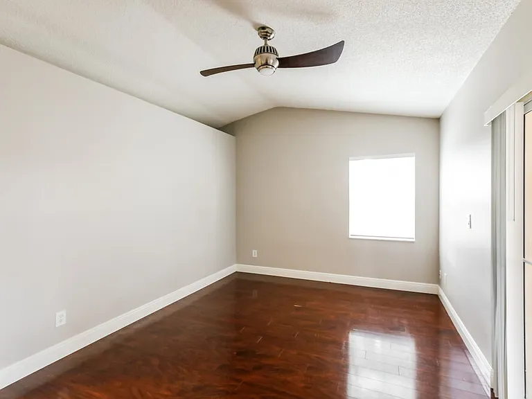 210 NW 207th Way — Photo 8