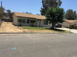 40177 Frances Ln, Hemet, CA 92543
