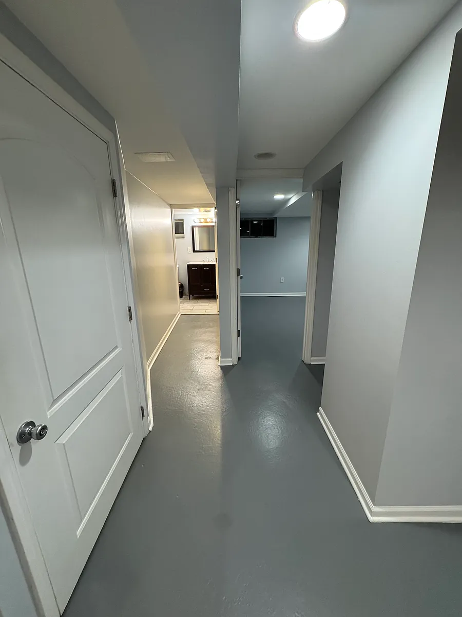Building Photo - 6036 S Kenneth Ave