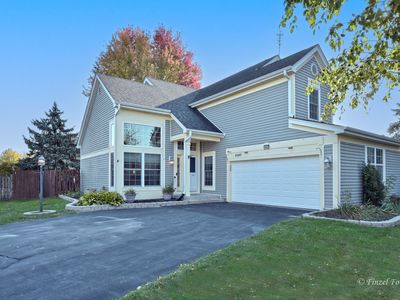 4540 Rolling Hills Dr, Lake In The Hills, IL, 60156