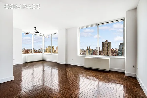 Sold by Compass | media 1