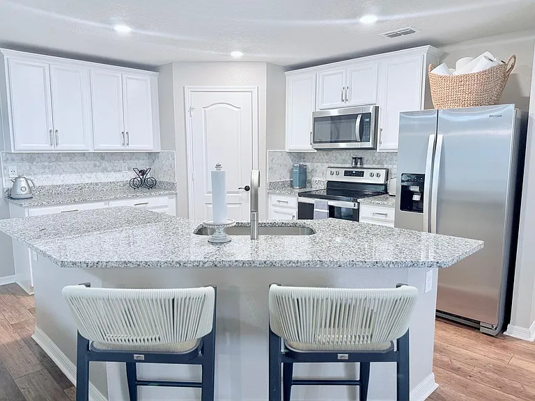 24 Round Mill Ln — Photo 8